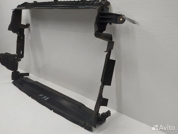 Б/У Б/У Дефлектор радиатора 51974928 chrysler