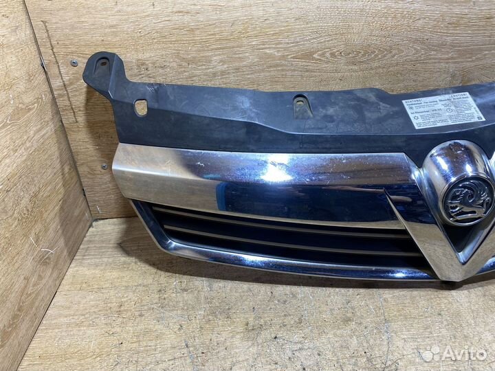 Решетка радиатора Opel Astra H рест Арт. 130330