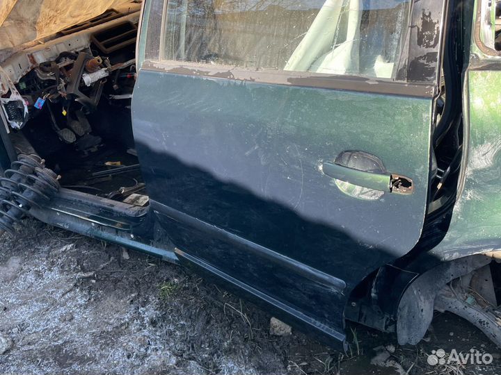 Двери Volkswagen Passat B5