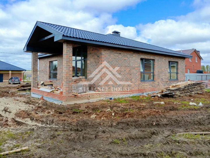 Коттедж 145 м² на участке 10 сот.