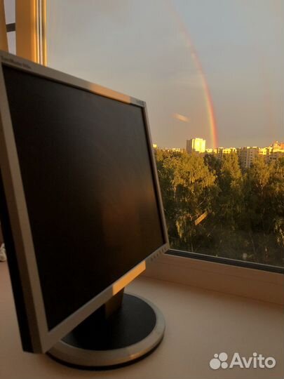 Монитор Samsung 19