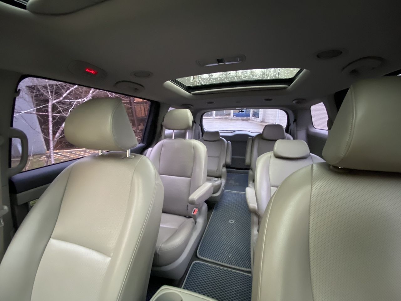 Kia Carnival: фото владельца