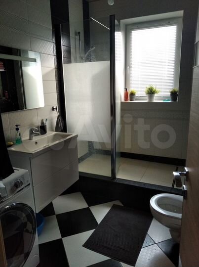 Коттедж 202 м² на участке 10 сот.