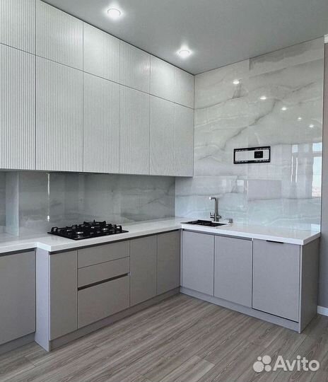 Новые кухни на заказ Barcinonensis