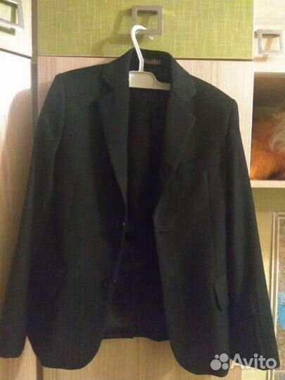 Продам пиджак на мальчика, 140см