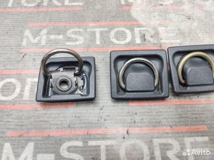 Крючки салона Mercedes-Benz E-Class W211 112.949