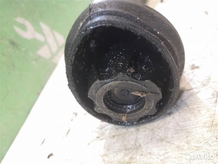 Полуось передняя левая Опель Вектра А