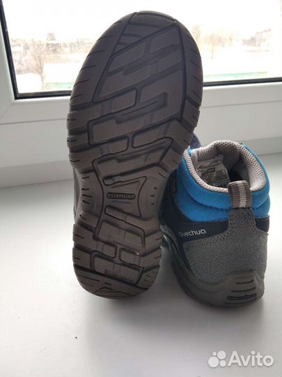 Ботинки детские Quechua. Размер 28