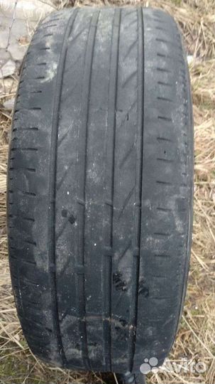 Bridgestone Dueler A/T 235/65 R17 104V