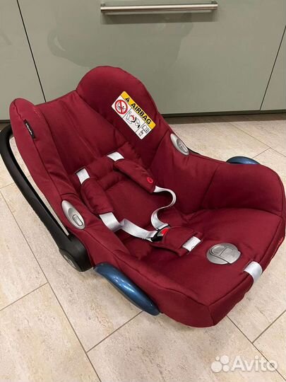 Автолюлька Maxi Cosi Cabrio Fix