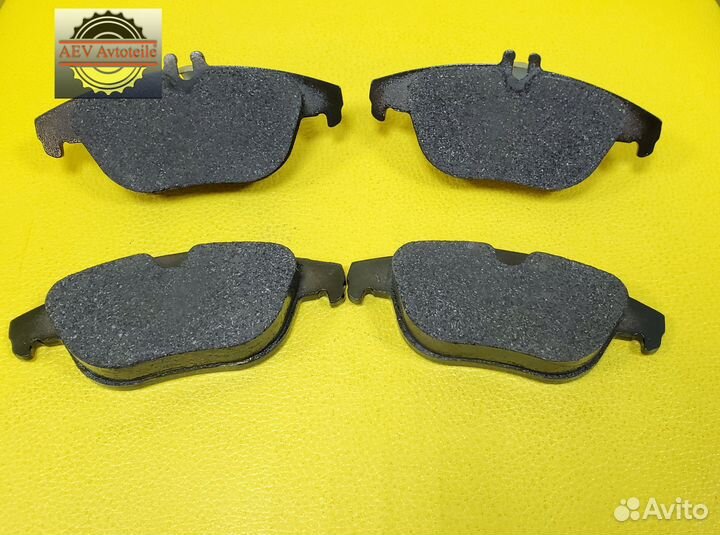 Колодки тормозные Мерседес W204/207/212