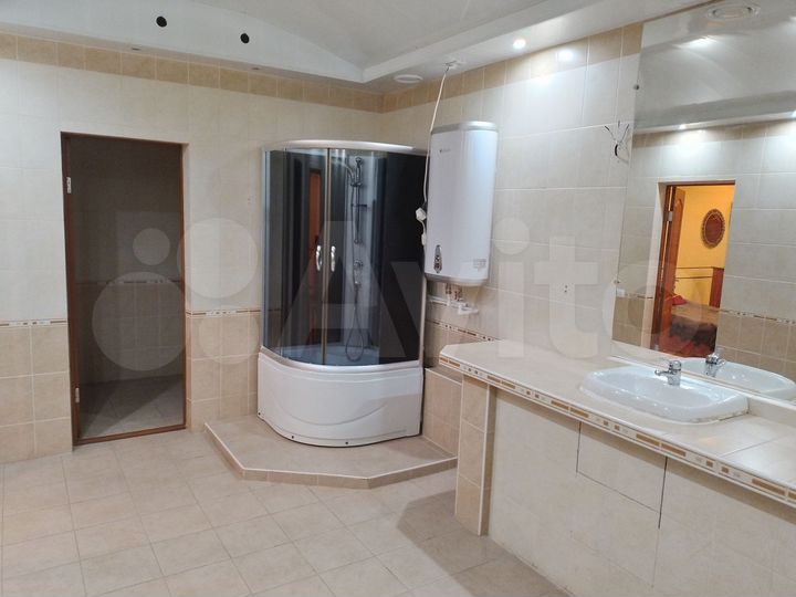 Комната 50 м² в 1-к., 2/4 эт.