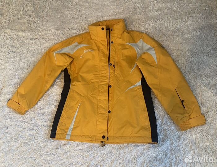 Куртка горнолыжная женская 46- 48 размер