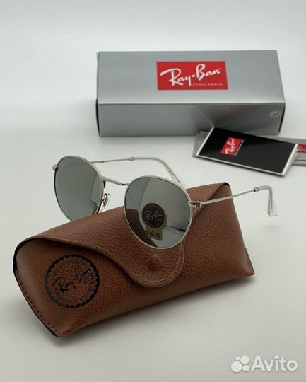 Солнцезащитные очки Ray-Ban