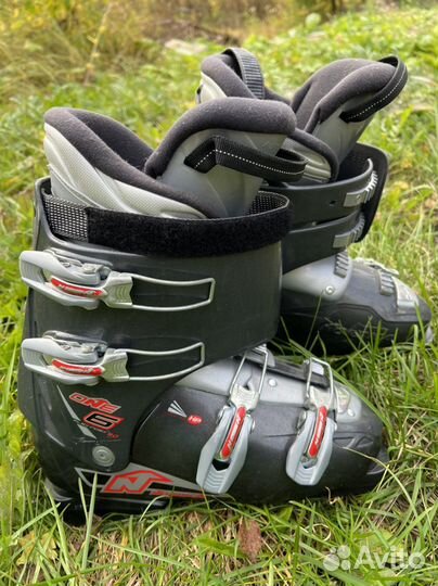 Горнолыжные ботинки