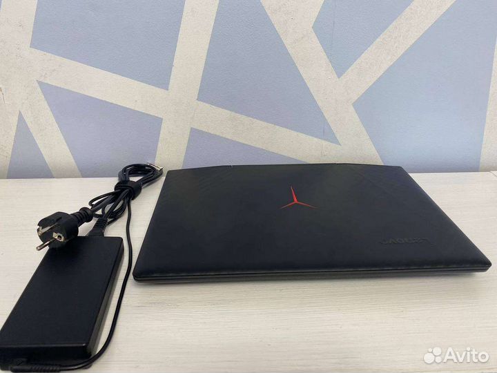 Игровой ноутбук Lenovo Y720