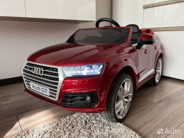 Детский электромобиль Audi Q7