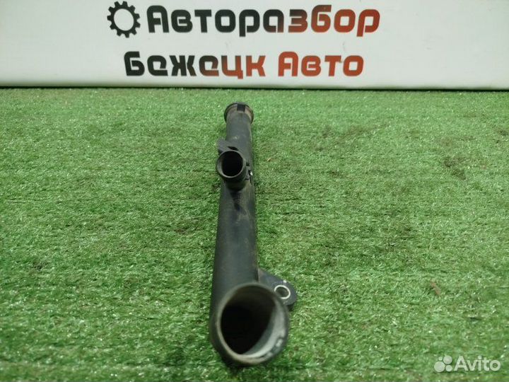 Трубка помпы Renault Logan седан K4M690 2010