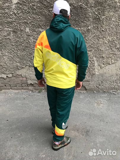 Мужской спортивный костюм Adidas