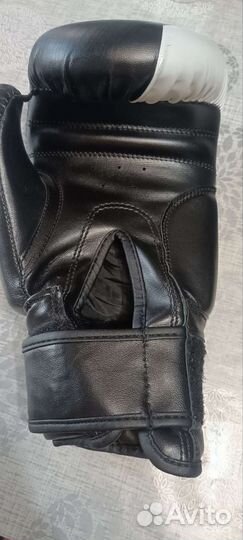 Боксерские перчатки 10 oz demix