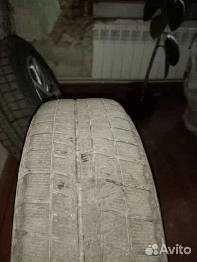 R16 Bridgestone Blizzak Revo GZ 205/60, PCD 5x105 DIA 56.6