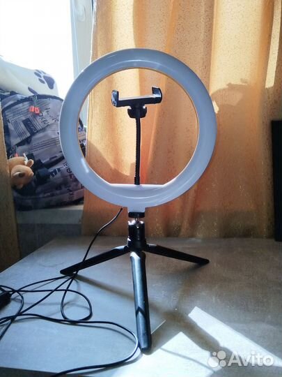 Кольцевая лампа