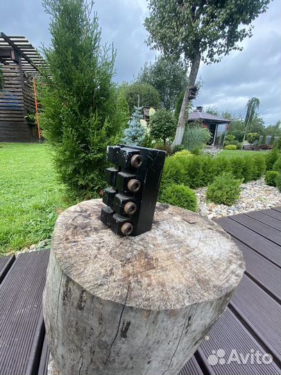 Зажим для трюкового самоката