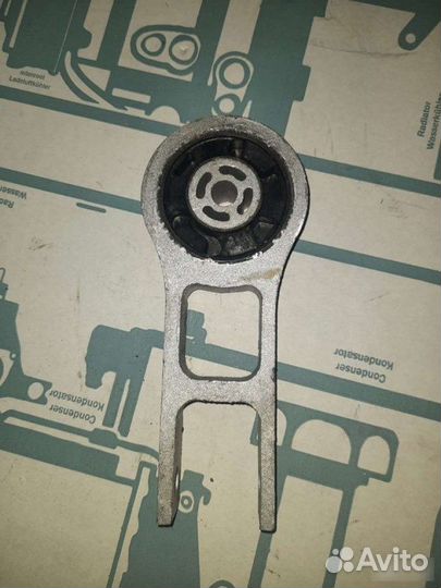 Нижняя подушка двигателя Chery M11