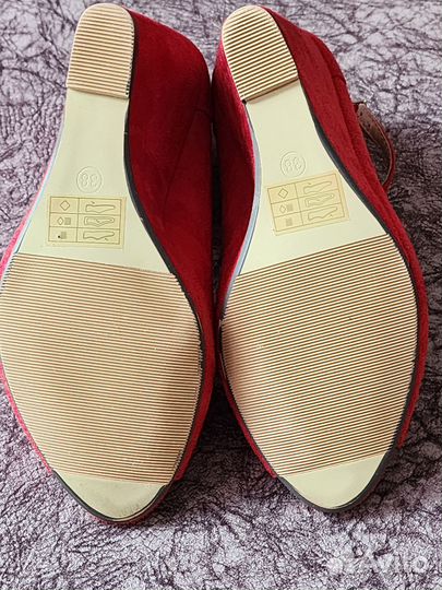 Босоножки женские 38 размер на платформе