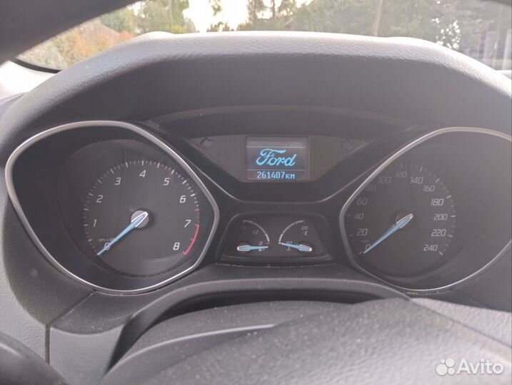 Ford Focus 1.6 МТ, 2012, битый, 262 000 км