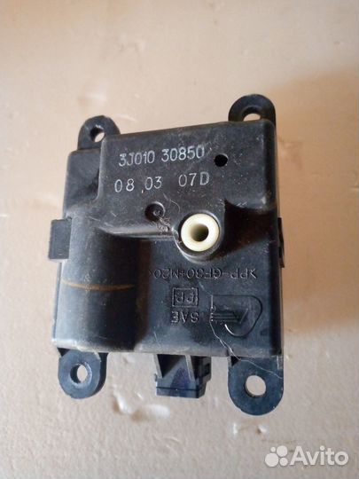 Сервопривод моторчик отопителя Nissan Qashqai J10