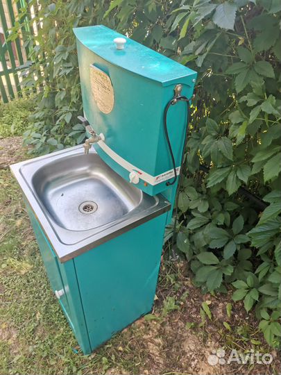 Умывальник дачный с подогревом