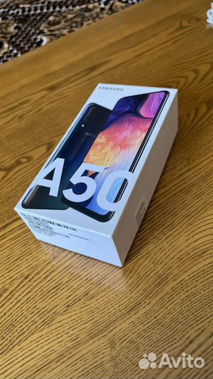 Samsung Galaxy A50, 6/128 ГБ