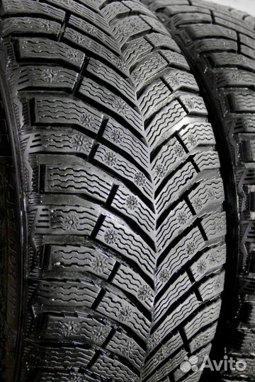 Michelin X-Ice North 4 225/40 R19 и 255/35 R19 96H