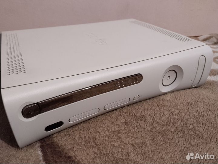 X box 360 60GB FAT +2 геймпада