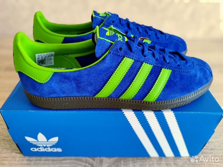 Adidas City Series Athen x Size 2022 (9.5 US)