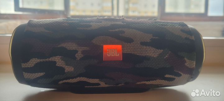 Колонка jbl charge 3