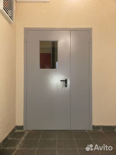 Общая дверь для тамбура