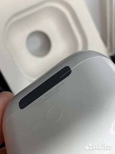 Запечатанные наушники Airpods Pro