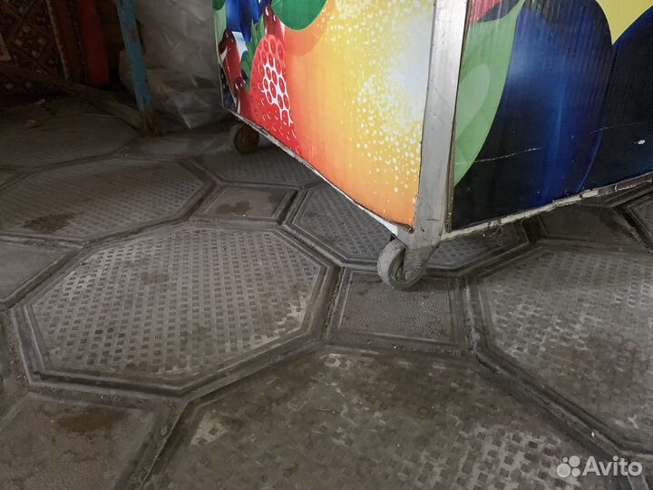 Фрукты в карамели и шоколаде