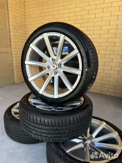 Vossen Style R 17 4/100