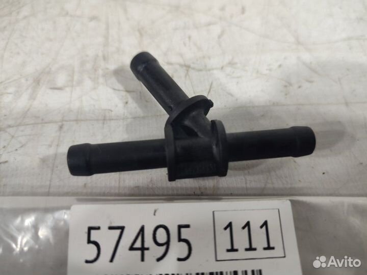 Тройник системы охлаждения Volkswagen Golf 5K5