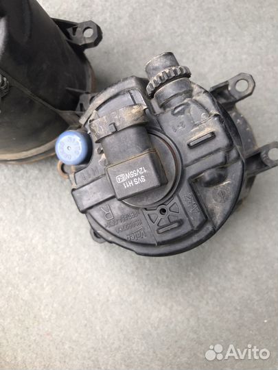 Стёкла на противотуманные фары Toyota