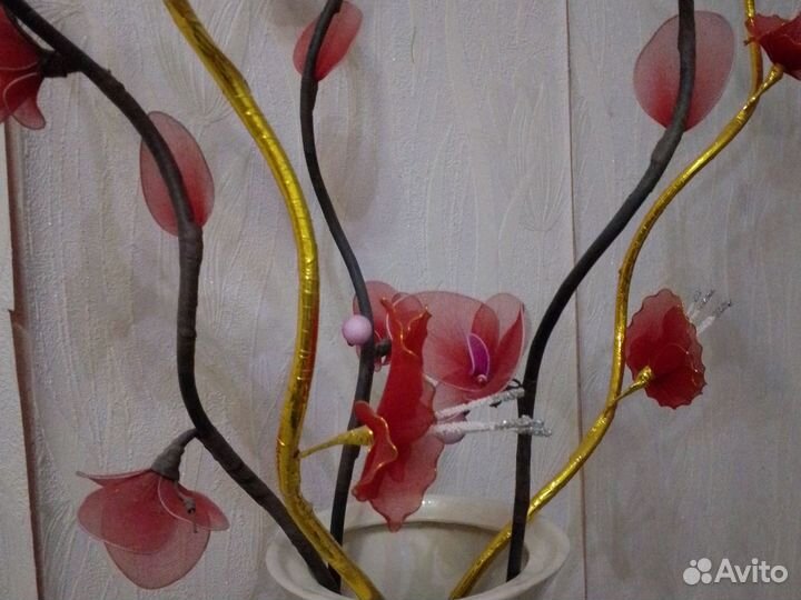 Ваза напольная с веточками