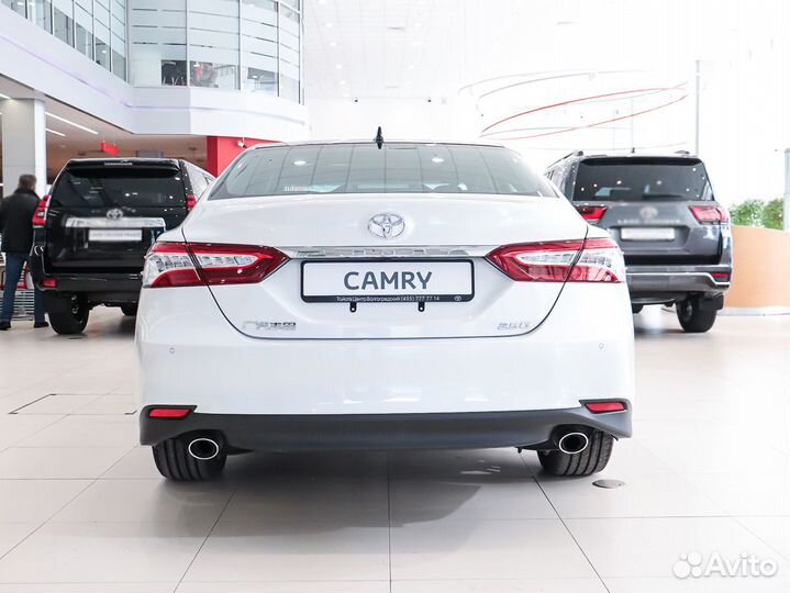 Toyota Camry, 2022