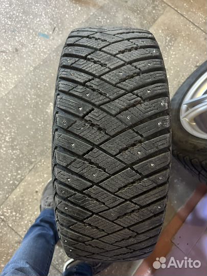 Goodyear Ultragrip Ice Arctic 235/55 R18 104