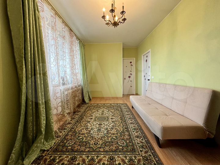 2-к. квартира, 60 м², 8/14 эт.