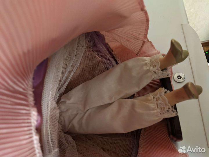 Кукла фарфоровая коллекционная