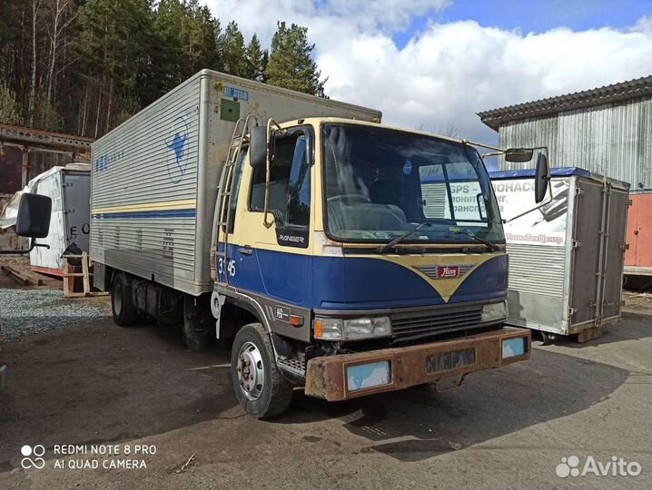 Кабина Хино Рэнджер в разборе