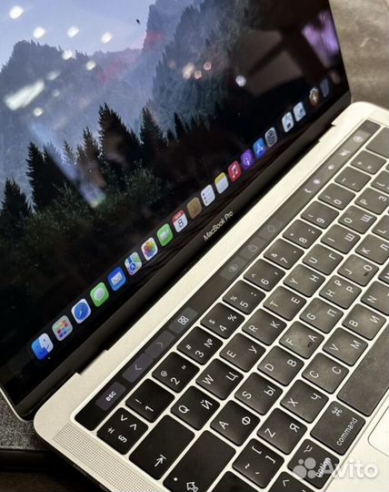 Macbook pro 13 2019 touch bar